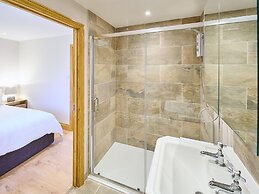 Host Stay Cobnut Barn