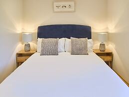 Host Stay Oak Barn