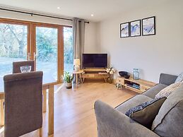 Host Stay Oak Barn