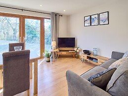Host Stay Oak Barn