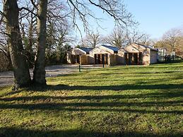 Host Stay Oak Barn
