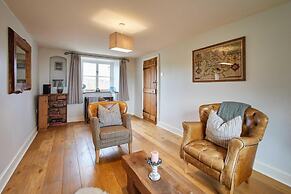 Host Stay Coed Barn