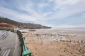 Host Stay Beachside Cottage
