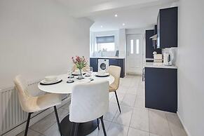 Host Stay Marsden Beach House