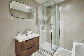 Host Stay The Harbour Den