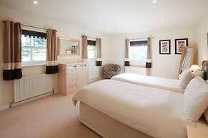 Host Stay The Lodge