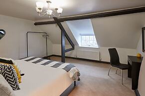 Host Stay Princess Place Townhouse