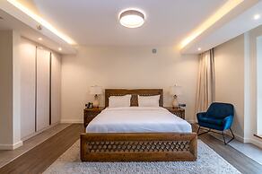Capital M Apartments by YourHost