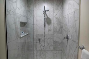 Capital M Apartments by YourHost
