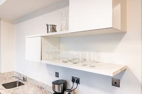Capital M Apartments by YourHost