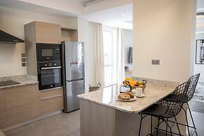Capital M Apartments by YourHost