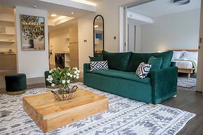 Capital M Apartments by YourHost