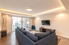 Capital M Apartments by YourHost