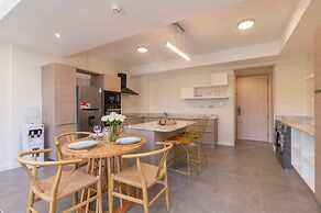 Capital M Apartments by YourHost