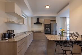 Capital M Apartments by YourHost
