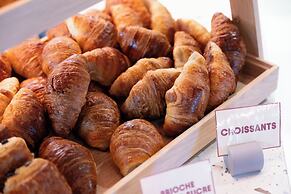 Hife Paris Issy