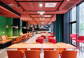 Hife Paris Issy