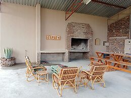 Raapfontein Self-catering & Camping