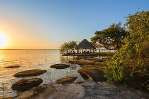 Azulea Bacalar Hotel & Spa - Lagoon Front