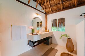 Azulea Bacalar Hotel & Spa - Lagoon Front
