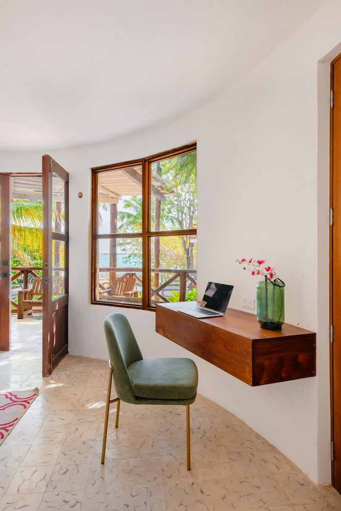 Azulea Bacalar Hotel & Spa - Lagoon Front