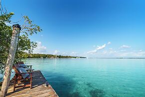 Azulea Bacalar Hotel & Spa - Lagoon Front