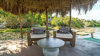 Azulea Bacalar Hotel & Spa - Lagoon Front
