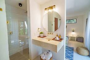 Azulea Bacalar Hotel & Spa - Lagoon Front