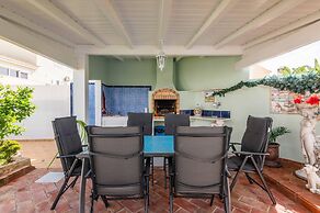 Villa Glamour by Portucasa