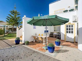 Villa Glamour by Portucasa