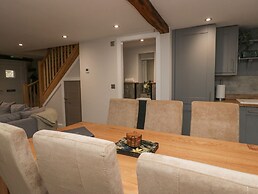 Howgill House