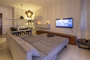 Kleio - Spacious Apartment in Glyfada