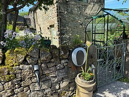 Tor Barn