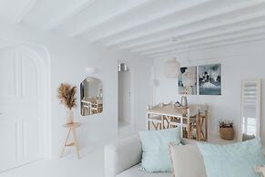 Mymykonos Beachfront Villa