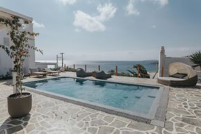 Mymykonos Beachfront Villa