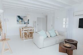 Mymykonos Beachfront Villa