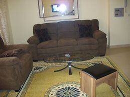 Quiet, Practical, Comfortable Apartment