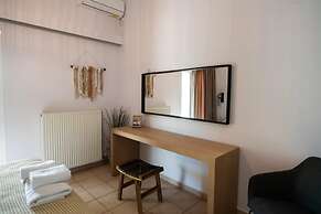 Drakatos Apartment 1B Z