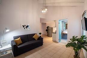 Drakatos Apartment 1B Z