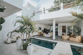 Villa Mood