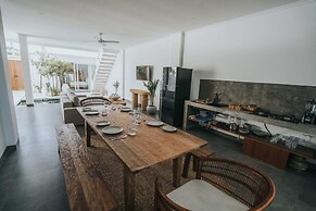 Villa Mood