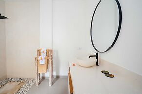 Villa Quiet