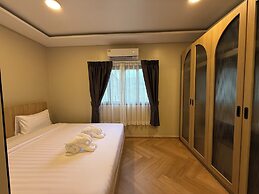 Tuna Boutique Hotel
