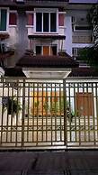 D32 Homestay