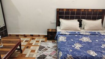 Baikunth Home Stays