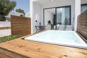Aiora Aqua Resort