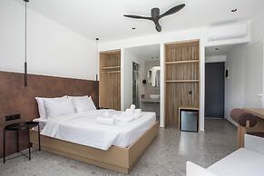 Aiora Aqua Resort