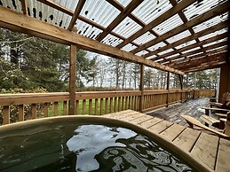 Green Coast Lodge
