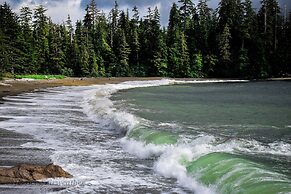 Green Coast Lodge