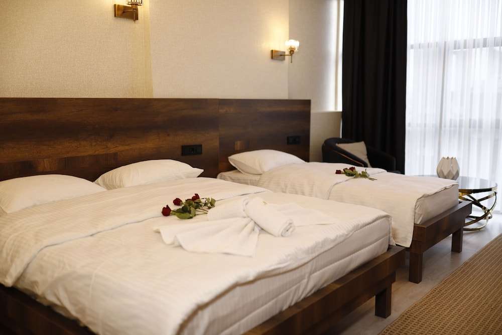 New Konak Hotel